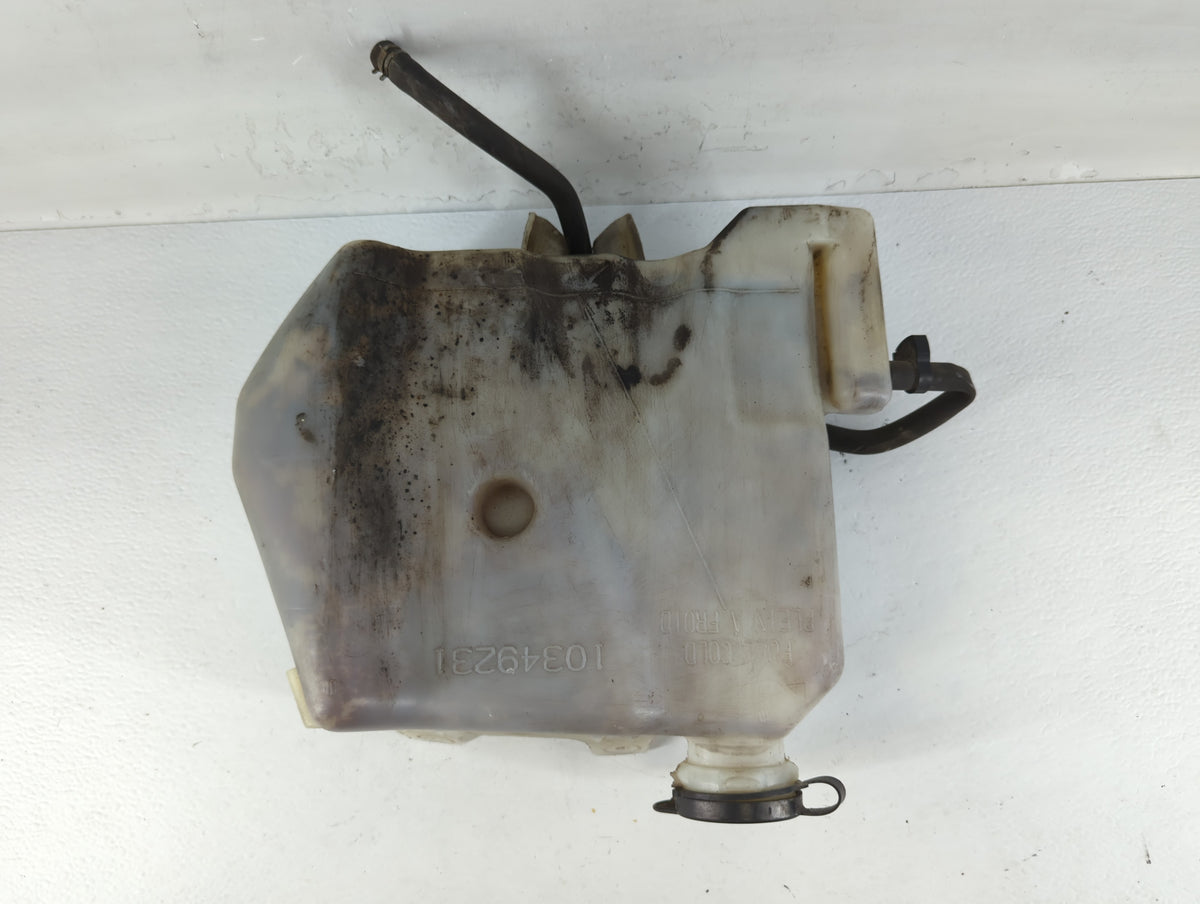 2004 Chevrolet Impala Radiator Coolant Overflow Expansion Tank Bottle 695078 - Oemusedautoparts1.com