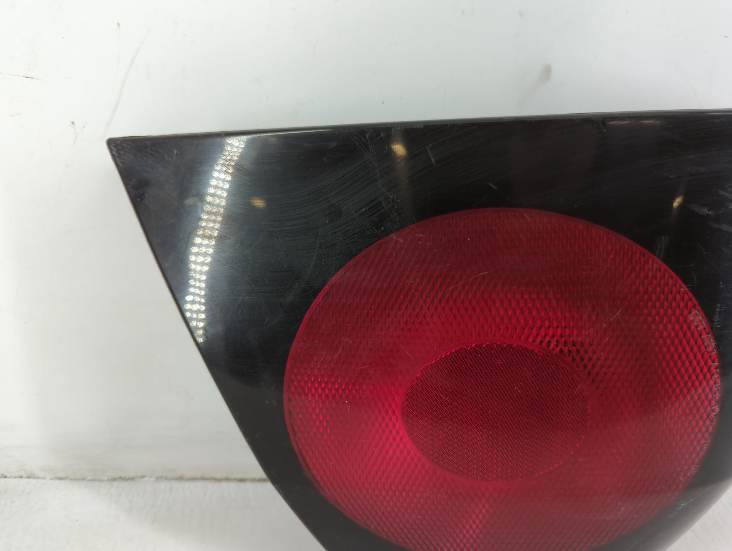 2004-2005 Chevrolet Impala Tail Light Assembly Driver Left OEM P/N:16525261 Fits Fits 2004 2005 OEM Used Auto Parts - Oemuse