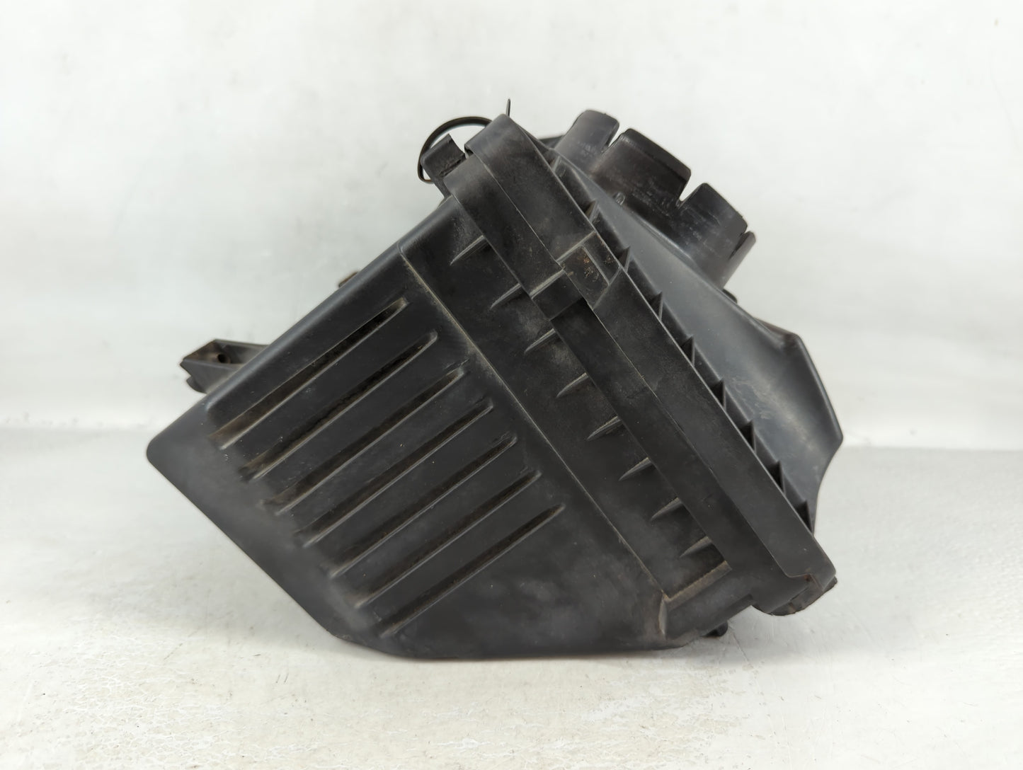 2000-2005 Chevrolet Impala Air Cleaner Intake-duct Hose Tube - Oemusedautoparts1.com