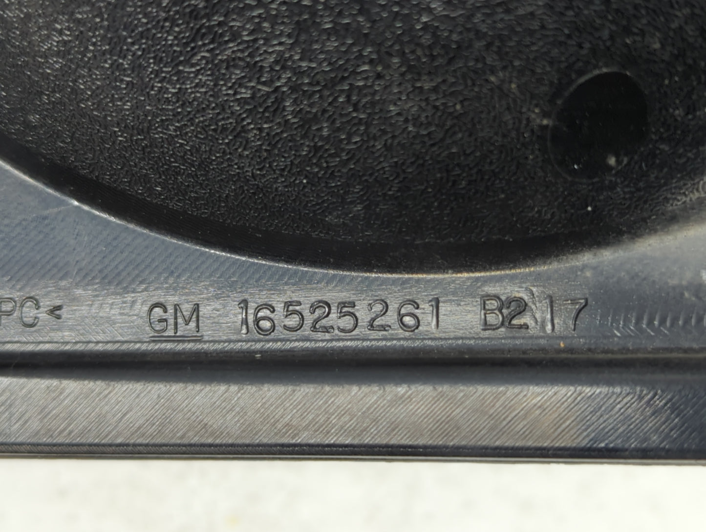 2004-2005 Chevrolet Impala Tail Light Assembly Driver Left OEM P/N:16525261 Fits Fits 2004 2005 OEM Used Auto Parts - Oemuse