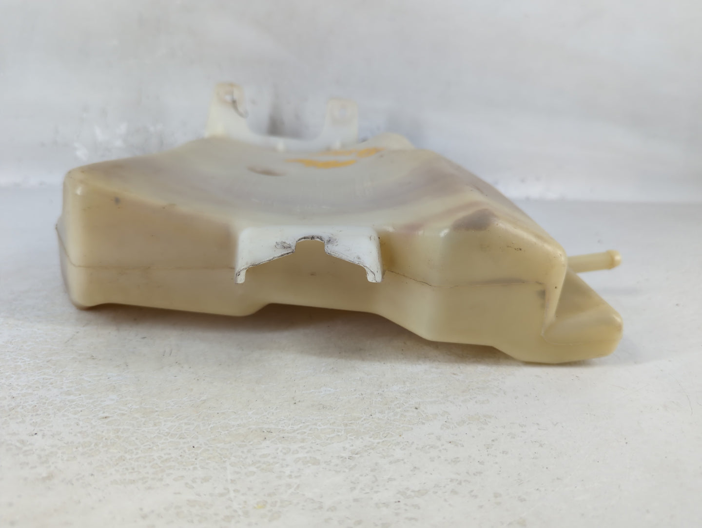 2004 Chevrolet Impala Radiator Coolant Overflow Expansion Tank Bottle 745426 - Oemusedautoparts1.com