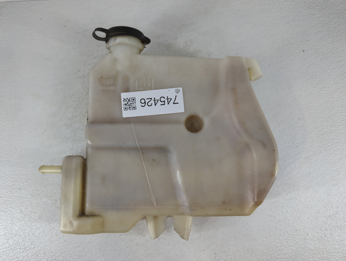 2004 Chevrolet Impala Radiator Coolant Overflow Expansion Tank Bottle 745426 - Oemusedautoparts1.com