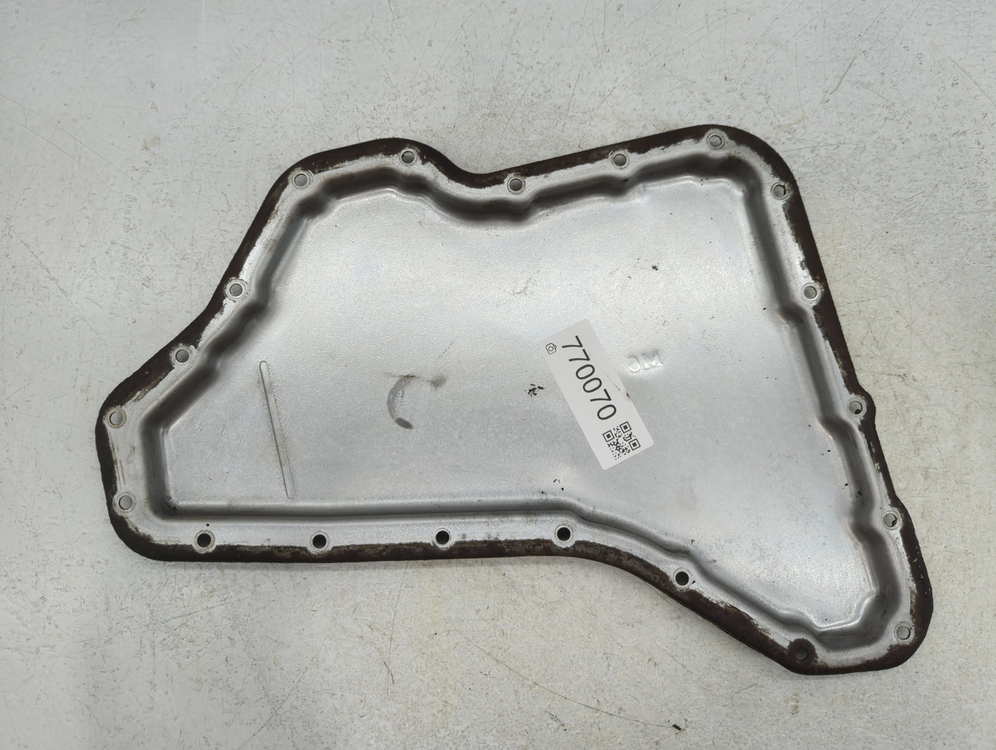 2000-2005 Chevrolet Impala Engine Oil Pan Fits Fits 1995 1996 1997 1998 1999 2000 2001 2002 2003 2004 2005 OEM Used Auto Par