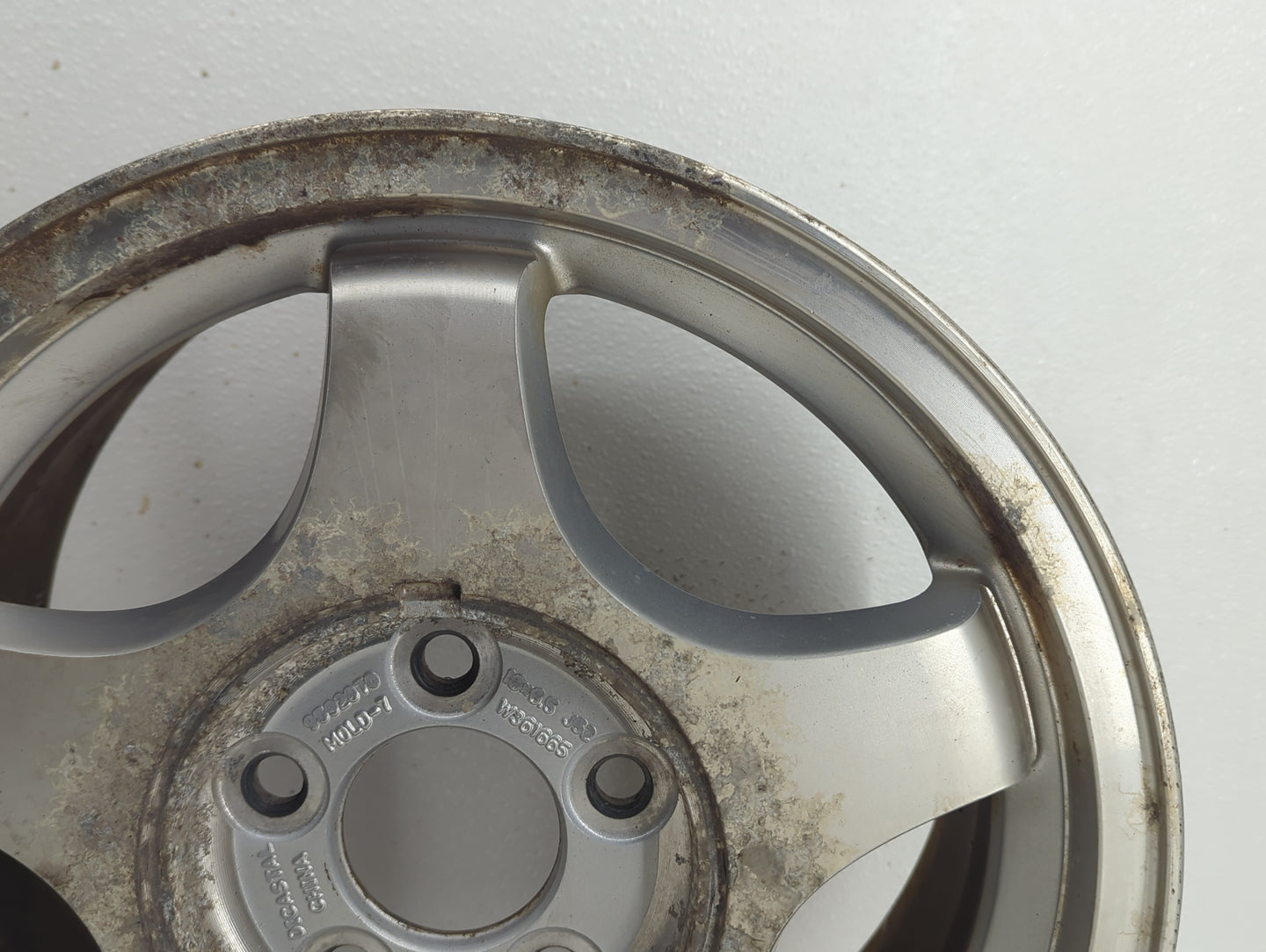 2000-2007 Chevrolet Impala Oem Wheel Rim 828365 - Oemusedautoparts1.com