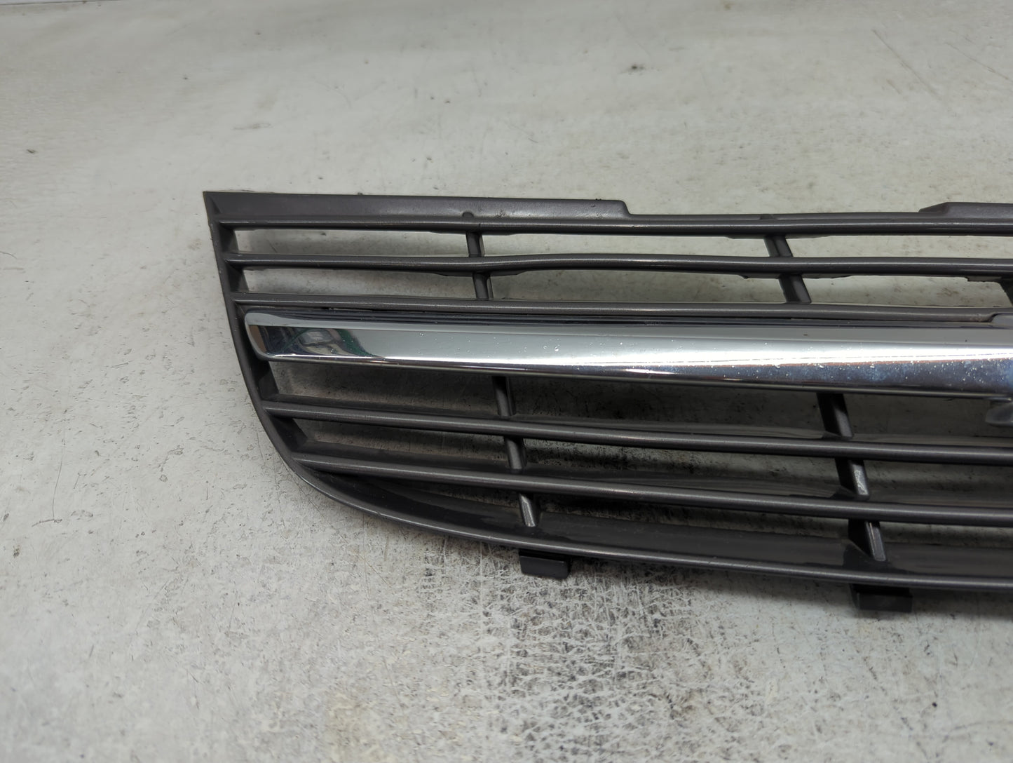 2000-2005 Chevrolet Impala Front Grille Bumper Not Included - Oemusedautoparts1.com