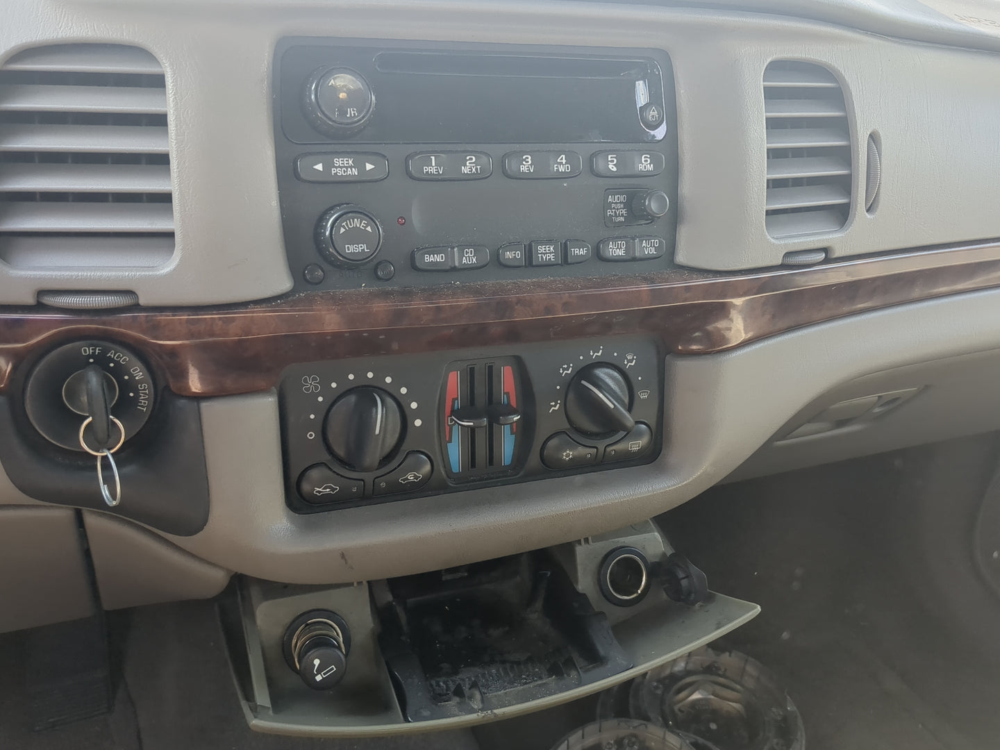 2004-2005 Chevrolet Impala Climate Control Module Temperature AC/Heater Replacement Fits Fits 2004 2005 OEM Used Auto Parts 