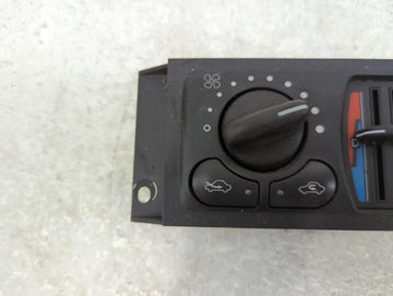 2004-2005 Chevrolet Impala Climate Control Module Temperature AC/Heater Replacement Fits Fits 2004 2005 OEM Used Auto Parts 