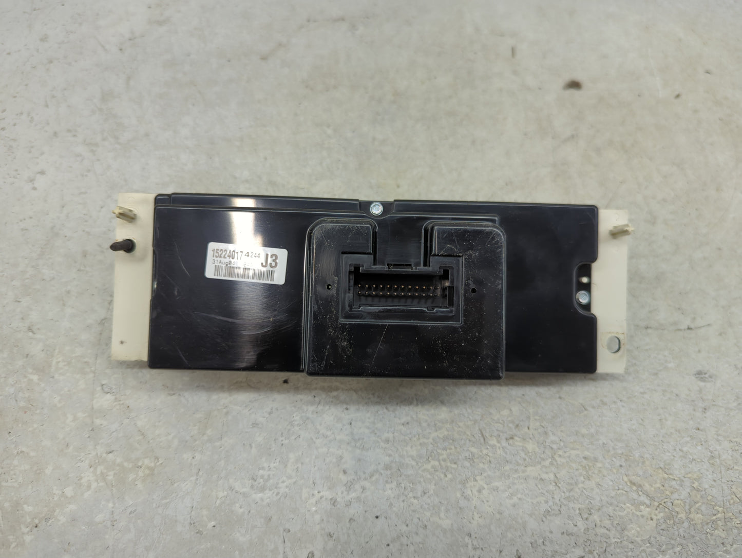 2004-2005 Chevrolet Impala Climate Control Module Temperature AC/Heater Replacement Fits Fits 2004 2005 OEM Used Auto Parts 