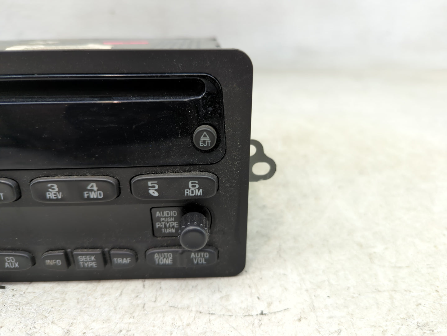 2002-2005 Chevrolet Impala Radio AM FM Cd Player Receiver Replacement Fits Fits 2002 2003 2004 2005 OEM Used Auto Parts - Oe