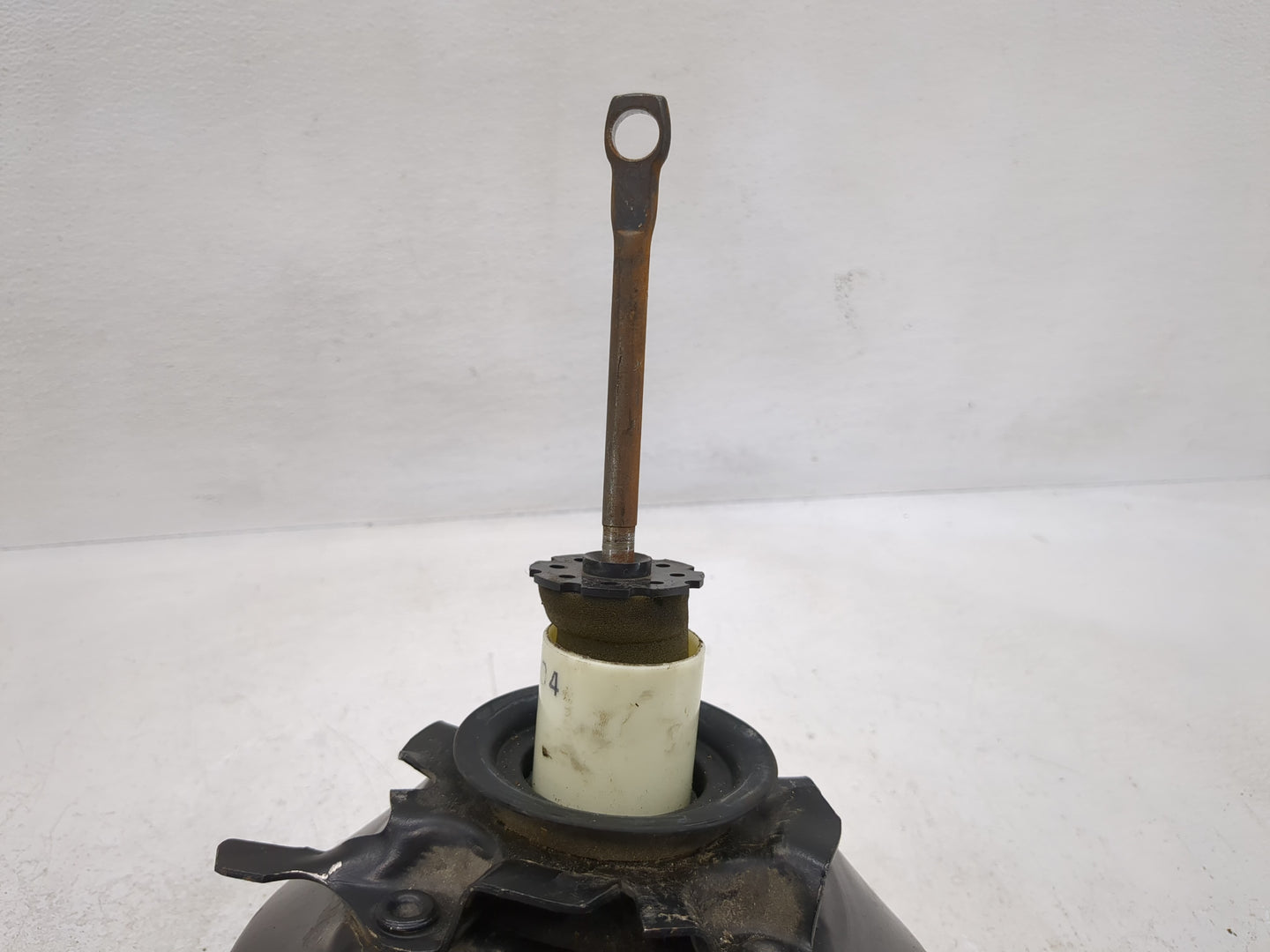 2000-2005 Chevrolet Impala Power Brake Booster Oem 868579 - Oemusedautoparts1.com