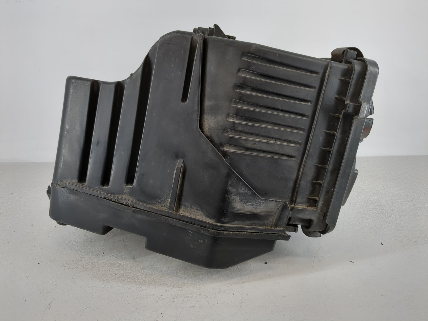 2000-2005 Chevrolet Impala Air Cleaner Intake-duct Hose Tube - Oemusedautoparts1.com