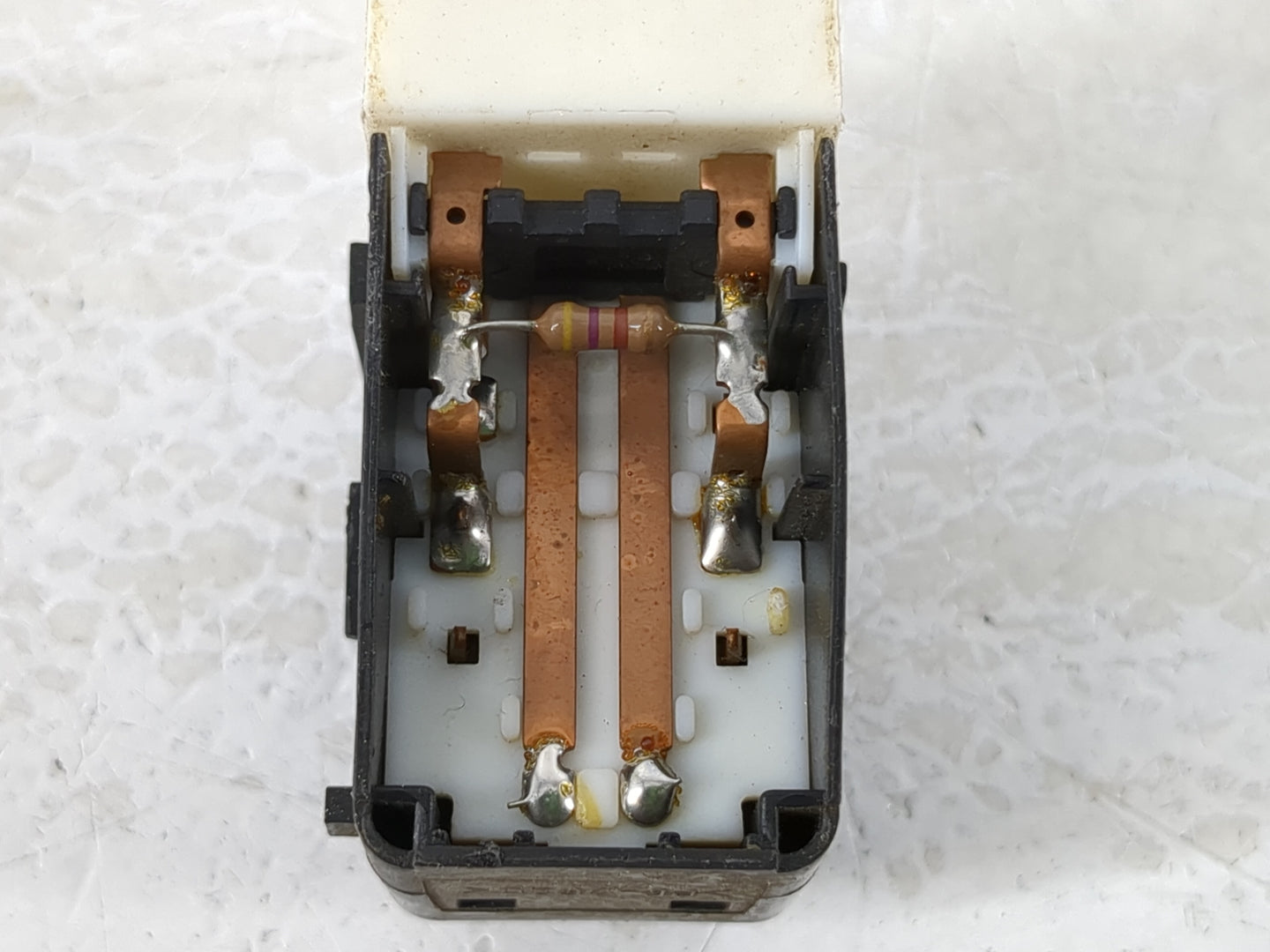 2000-2016 Chevrolet Impala Master Power Window Switch Replacement Driver Side Left Fits OEM Used Auto Parts - Oemusedautopar