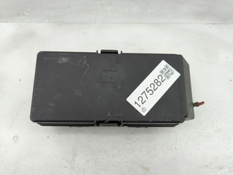 compare product 2005 Chevrolet Malibu Fusebox Fuse Box Panel Relay Module P/N:15496357 Fits OEM Used Auto Parts