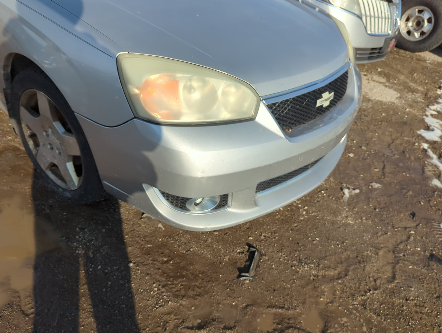 2004-2005 Chevrolet Malibu Front Bumper - Oem - Oemusedautoparts1.com