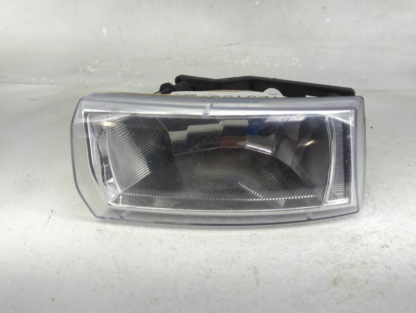 2004-2005 Chevrolet Malibu Passenger Right Oem Front Light Lamp - Oemusedautoparts1.com