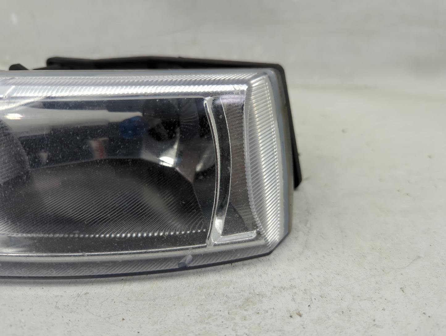 2004-2005 Chevrolet Malibu Passenger Right Oem Front Light Lamp - Oemusedautoparts1.com