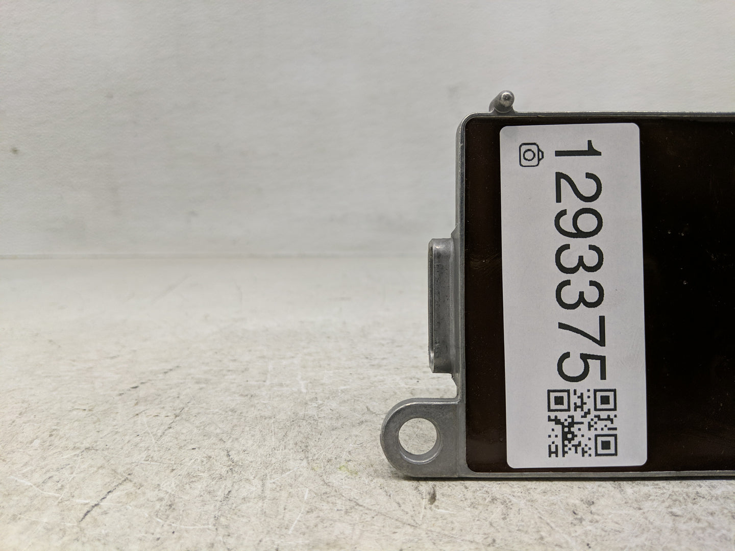2001-2005 Chevrolet Malibu Srs Safety Restraint System Module 22674100 - Oemusedautoparts1.com