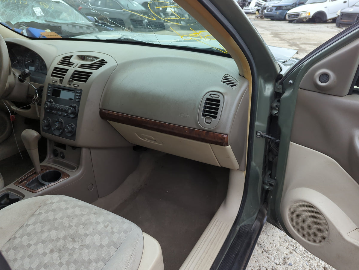 2005 Chevrolet Malibu Passenger Glove Box Door Storage Compartment 1304665 - Oemusedautoparts1.com