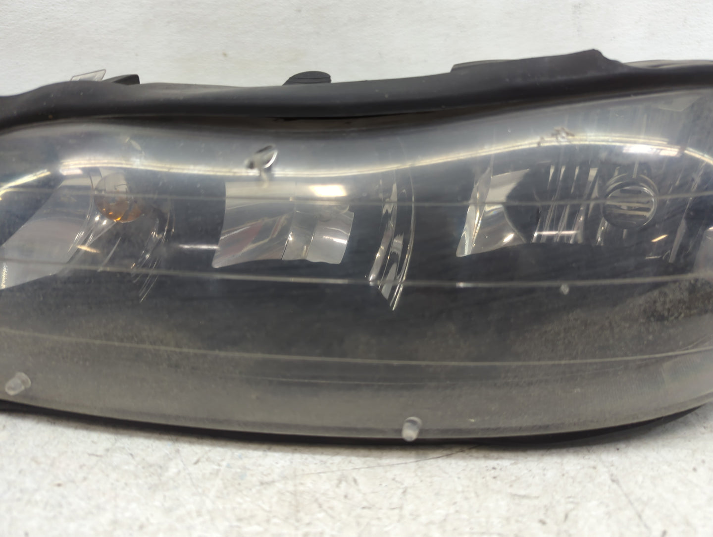 1997-2005 Chevrolet Malibu Driver Left Oem Head Light Headlight Lamp - Oemusedautoparts1.com