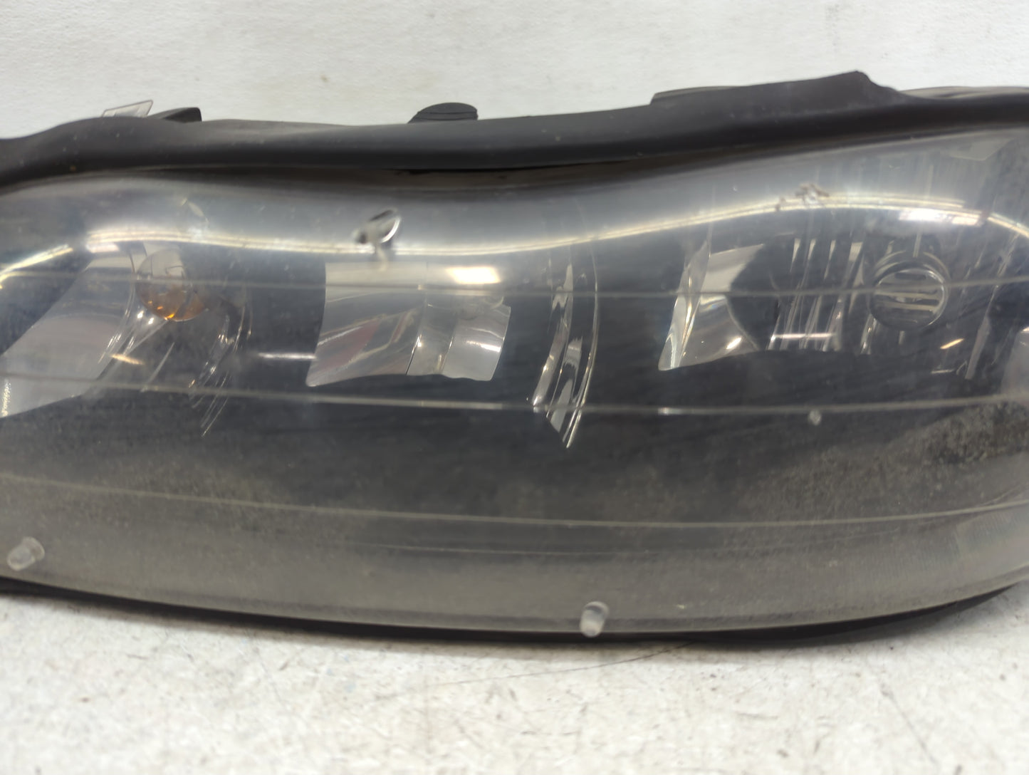 1997-2005 Chevrolet Malibu Driver Left Oem Head Light Headlight Lamp - Oemusedautoparts1.com