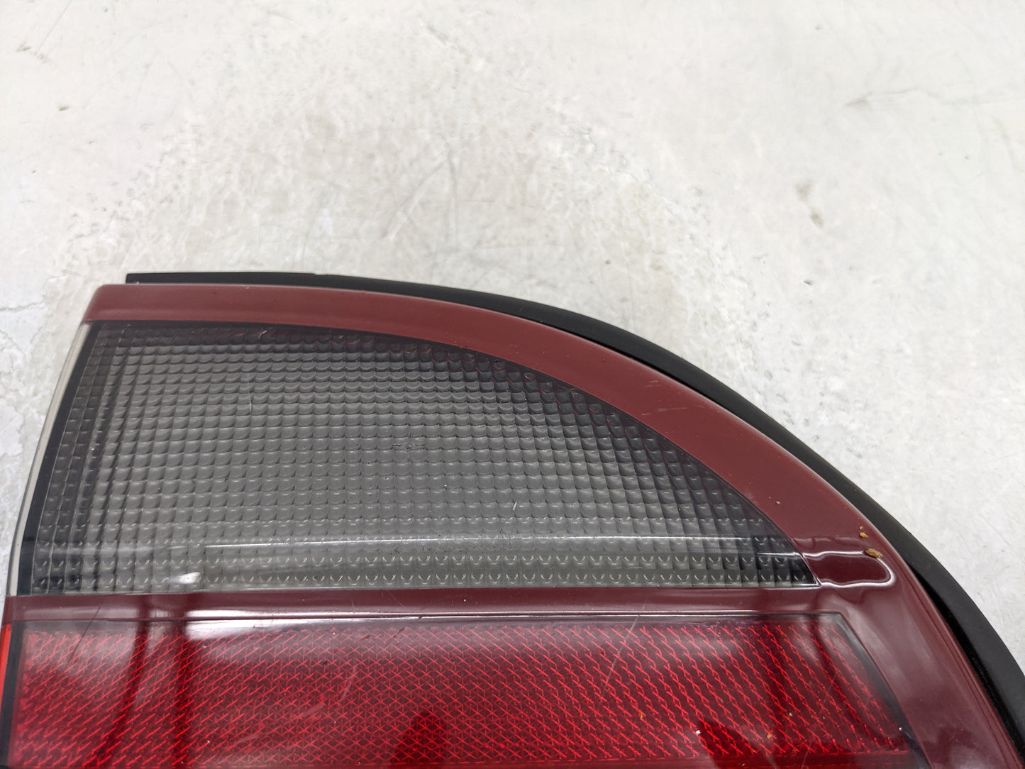 2005 Chevrolet Malibu Tail Light Assembly Driver Left OEM P/N:22605915 Fits OEM Used Auto Parts - Oemusedautoparts1.com