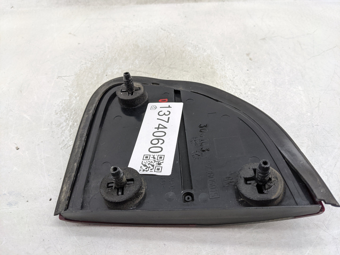 2005 Chevrolet Malibu Tail Light Assembly Driver Left OEM P/N:22605915 Fits OEM Used Auto Parts - Oemusedautoparts1.com