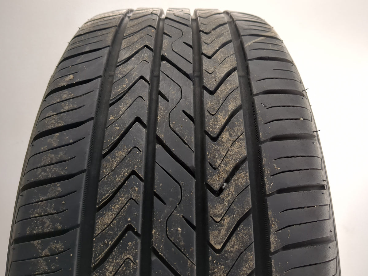 Used Tire 225/50R18 TOYO EXTENSA A/S II 95H - Tread Depth 10/32 - Oemusedautoparts1.com