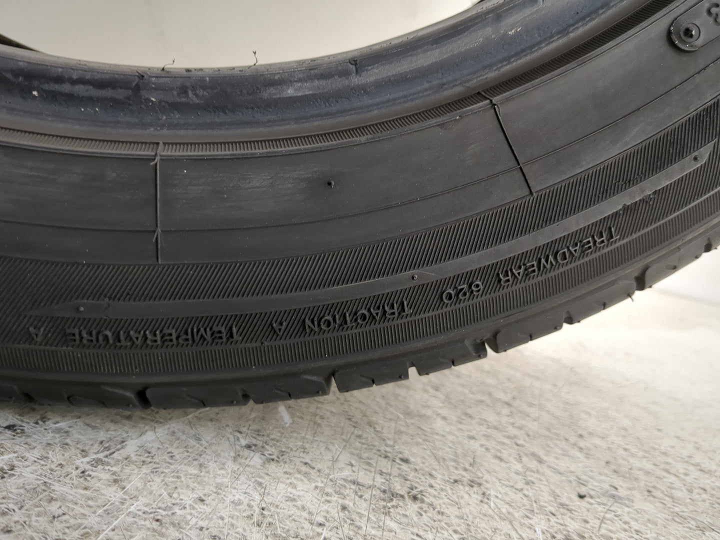 Used Tire 225/50R18 TOYO EXTENSA A/S II 95H - Tread Depth 10/32 - Oemusedautoparts1.com