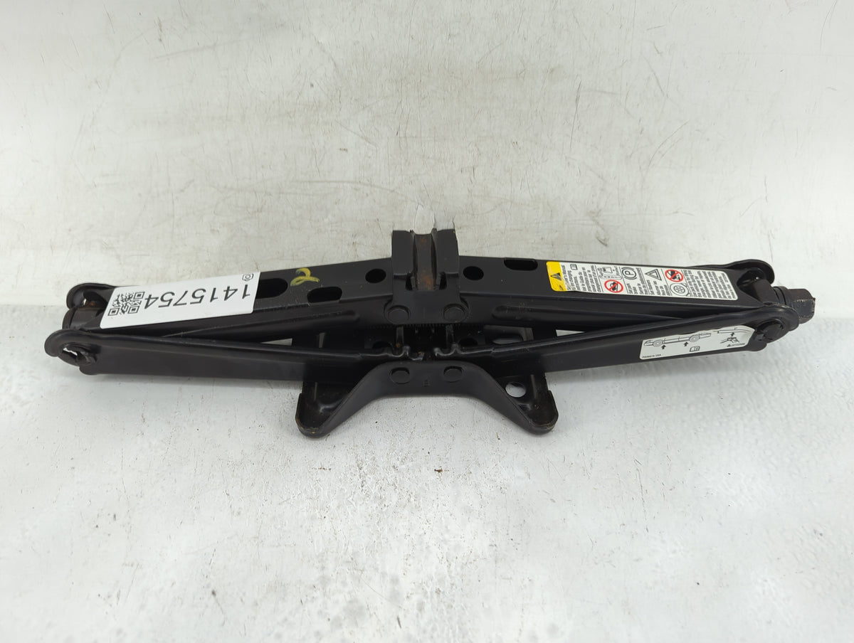 2005 Chevrolet Malibu Spare Scissor Car Jack 1415754 - Oemusedautoparts1.com