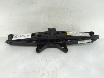 compare product 2005 Chevrolet Malibu Spare Scissor Car Jack 1415754