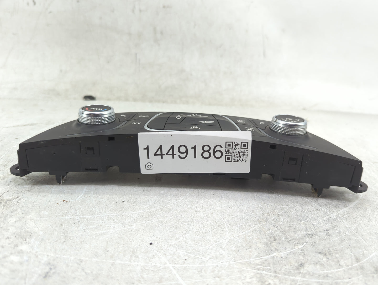 2016-2017 Chevrolet Malibu Climate Control Module Temperature AC/Heater Replacement Fits Fits 2016 2017 OEM Used Auto Parts 