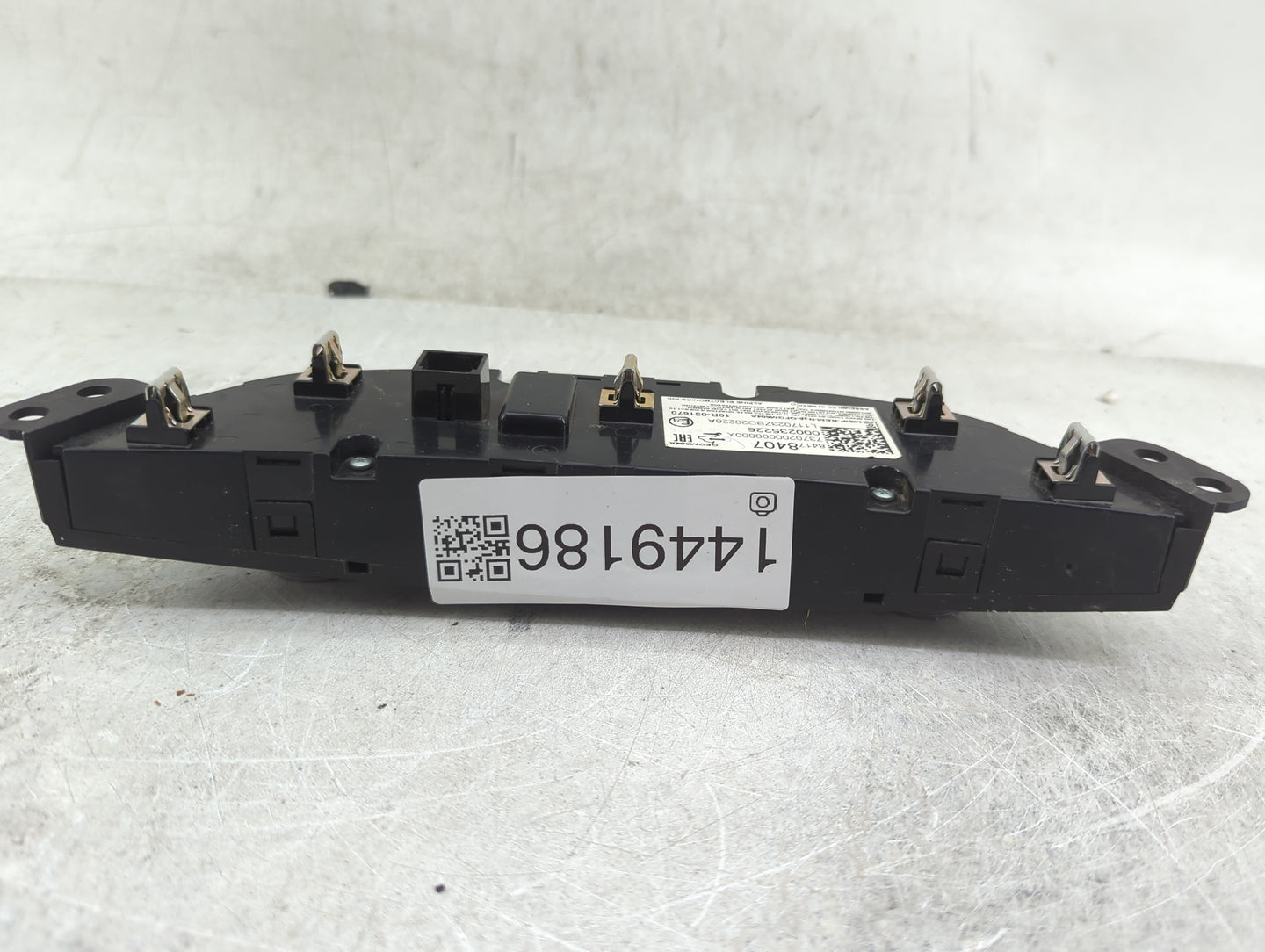 2016-2017 Chevrolet Malibu Climate Control Module Temperature AC/Heater Replacement Fits Fits 2016 2017 OEM Used Auto Parts 