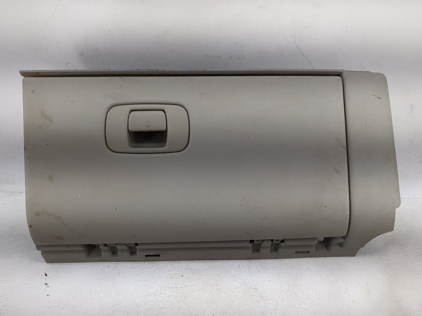 2005 Chevrolet Malibu Passenger Glove Box Door Storage Compartment Tan - Oemusedautoparts1.com