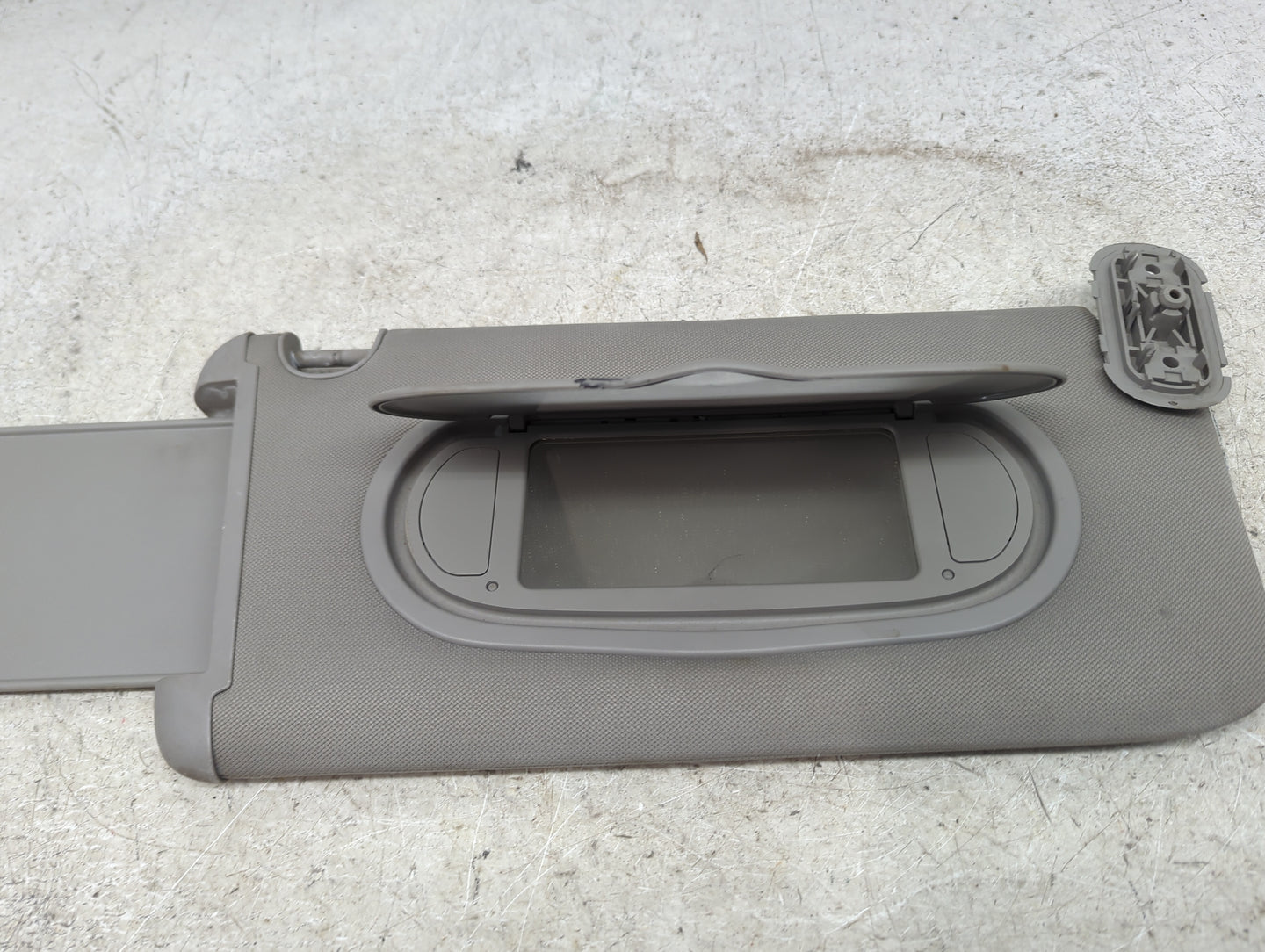 2005 Chevrolet Malibu Sun Visor Shade Replacement Passenger Right Mirror Fits OEM Used Auto Parts - Oemusedautoparts1.com