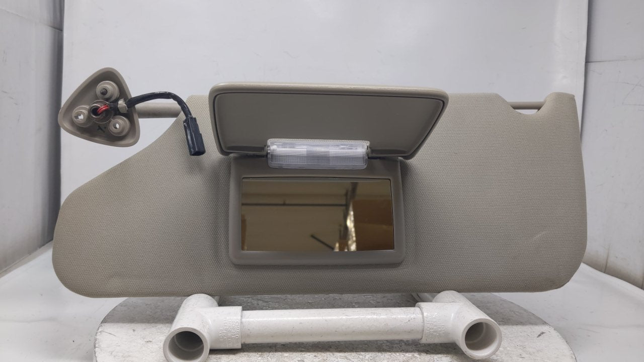 2005 Chevrolet Malibu Sun Visor Shade Replacement Driver Left Mirror Fits OEM Used Auto Parts - Oemusedautoparts1.com