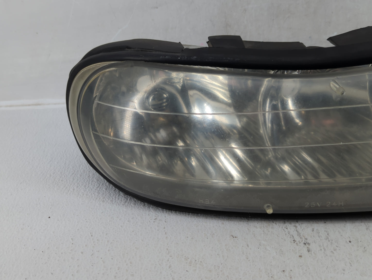 1997-2005 Chevrolet Malibu Passenger Right Oem Head Light Headlight Lamp - Oemusedautoparts1.com
