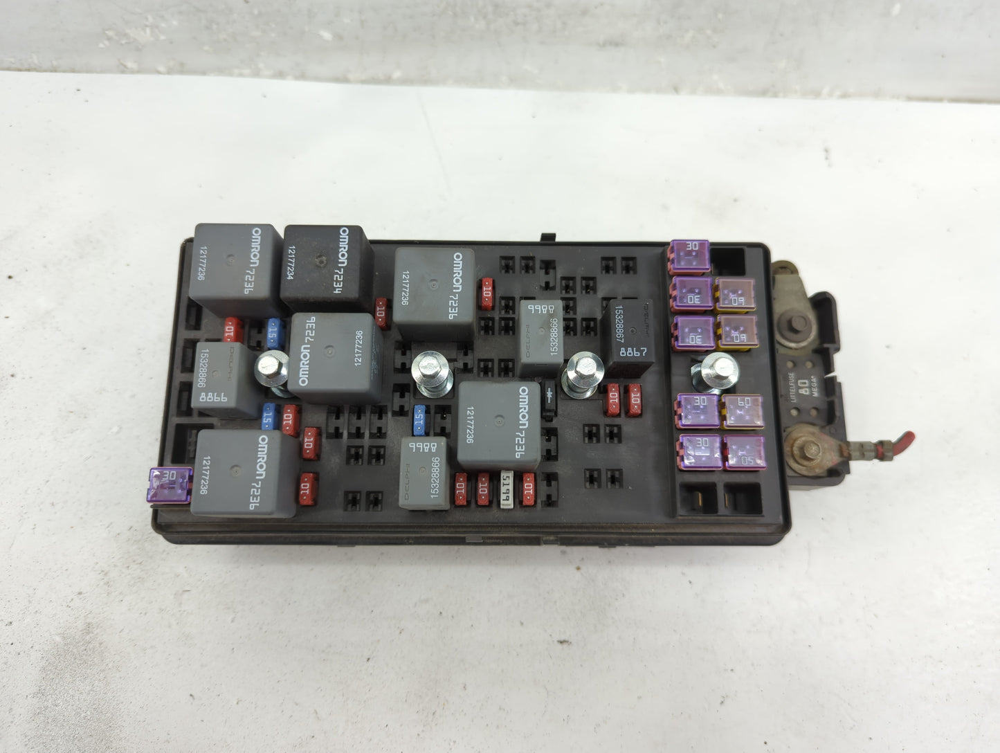 2005 Chevrolet Malibu Fusebox Fuse Box Panel Relay Module Fits OEM Used Auto Parts - Oemusedautoparts1.com