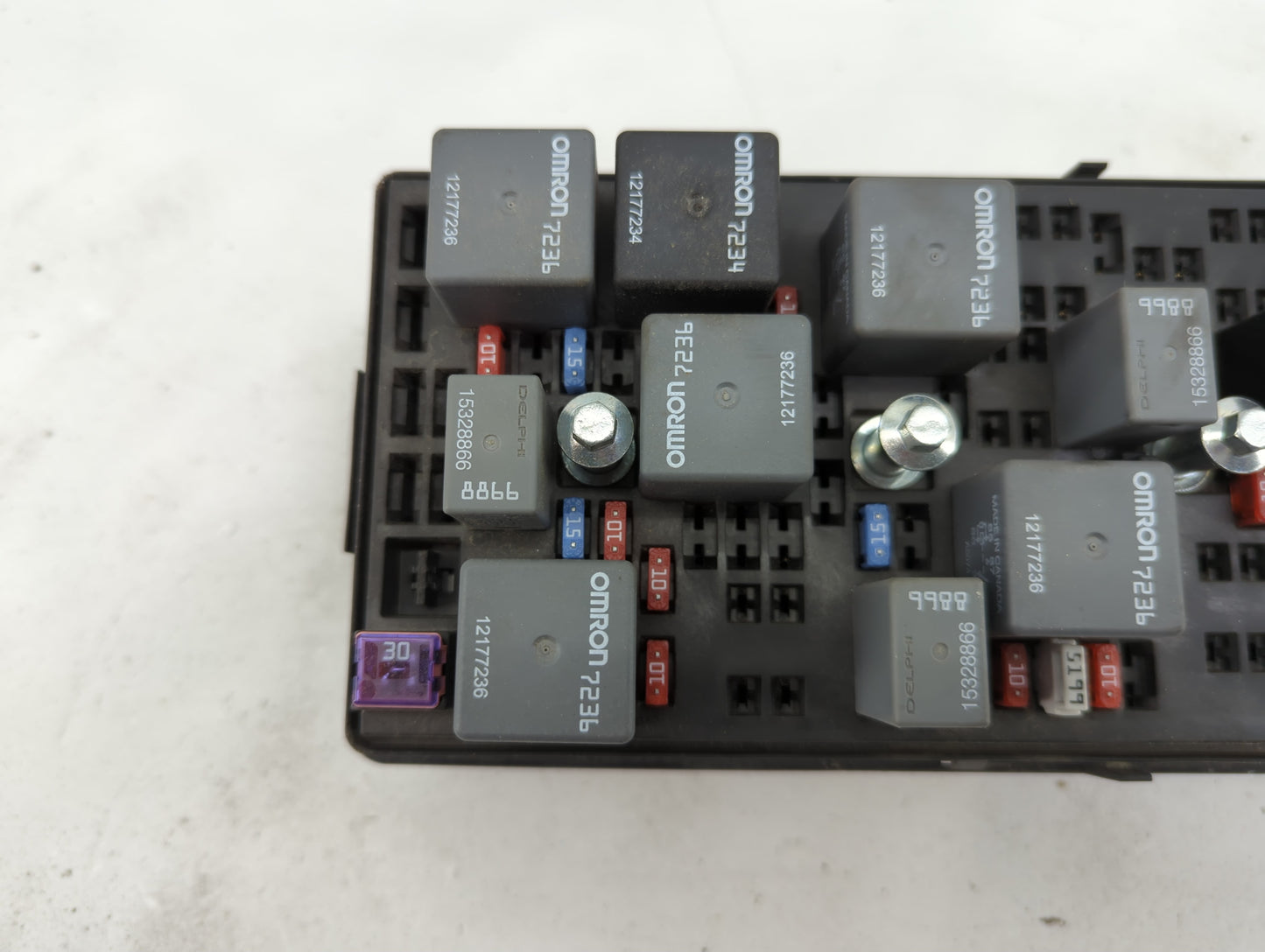 2005 Chevrolet Malibu Fusebox Fuse Box Panel Relay Module Fits OEM Used Auto Parts - Oemusedautoparts1.com
