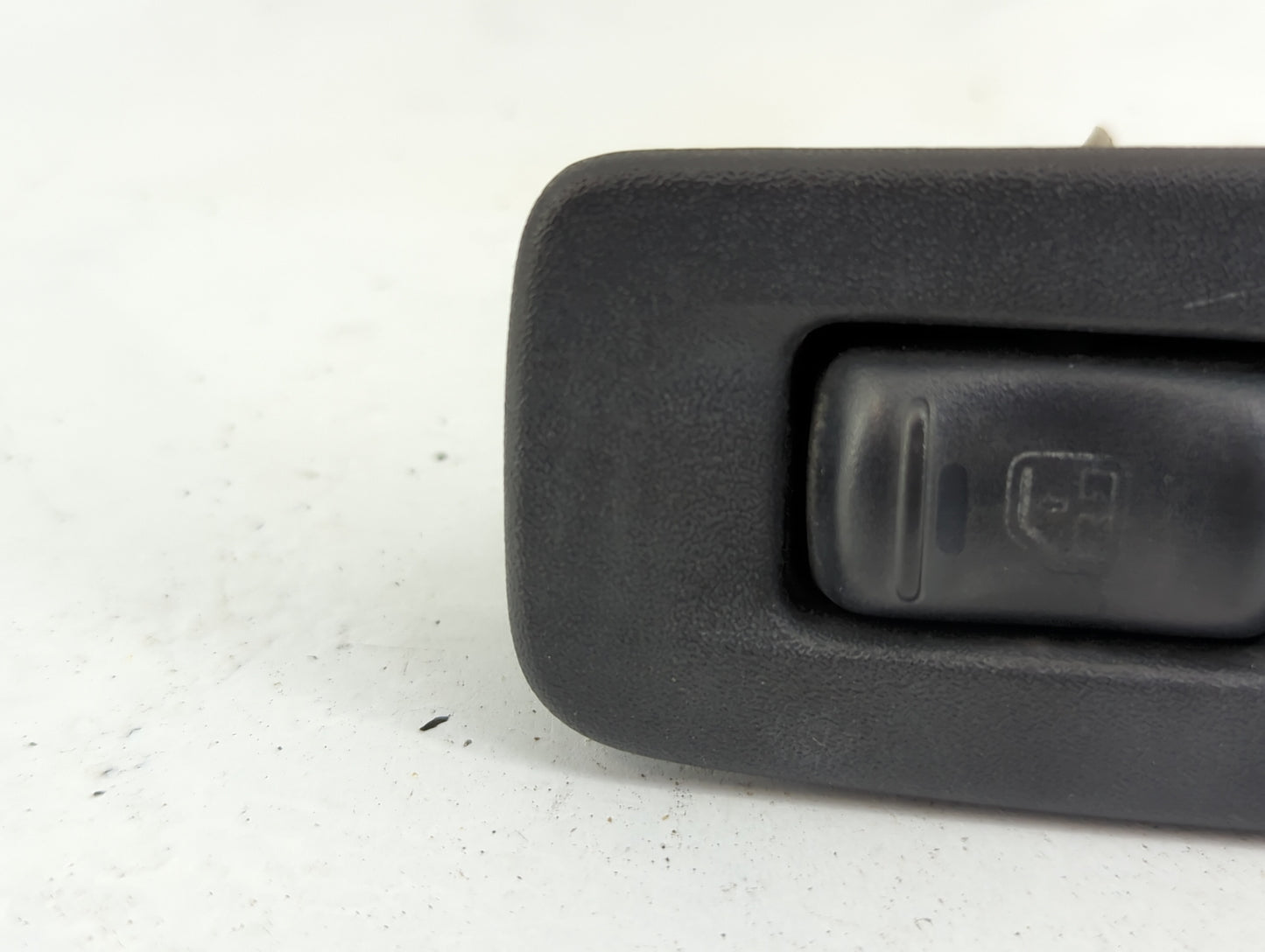 2000-2005 Chevrolet Malibu Master Power Window Switch Replacement Driver Side Left P/N:22610488 Fits OEM Used Auto Parts - O
