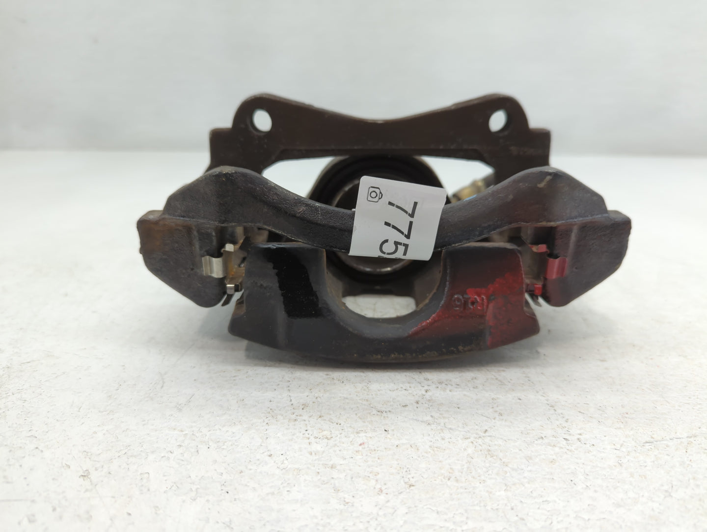 2000-2005 Chevrolet Monte Carlo Front Passenger Right Brake Caliper - Oemusedautoparts1.com