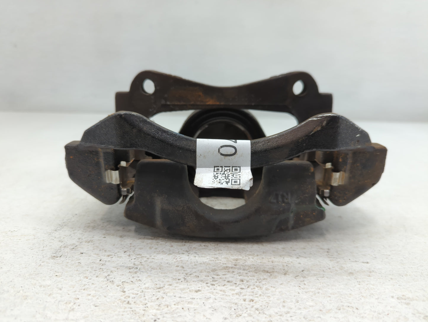 2000-2005 Chevrolet Monte Carlo Front Driver Left Brake Caliper - Oemusedautoparts1.com