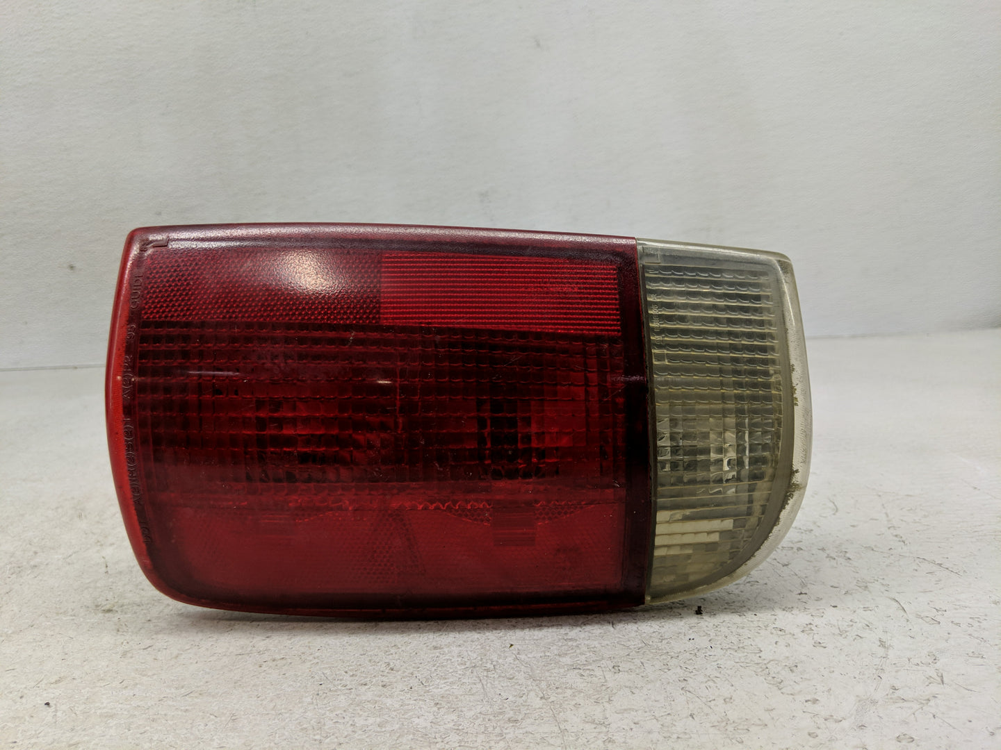 2005 Chevrolet S10 Blazer Tail Light Assembly Driver Left OEM P/N:16518499 B Fits OEM Used Auto Parts - Oemusedautoparts1.co