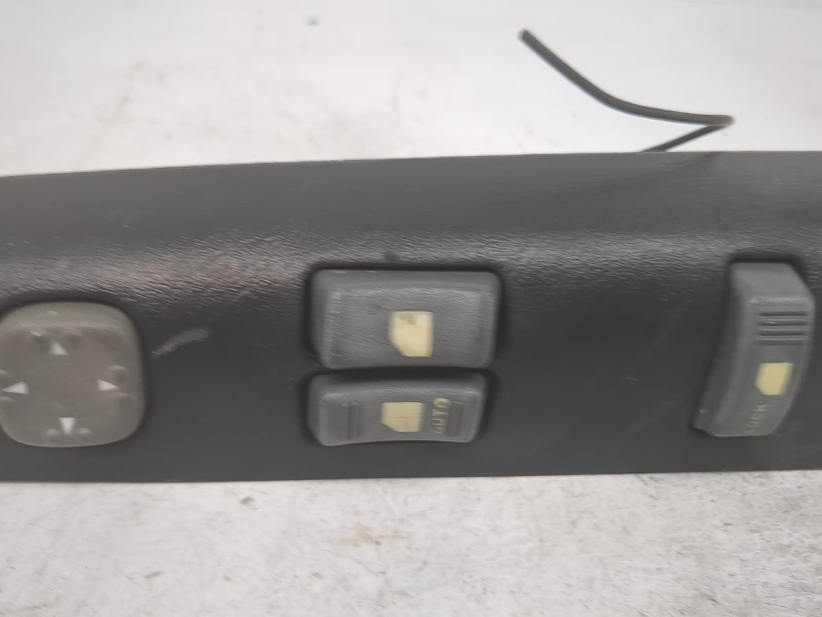 2005 Chevrolet S10 Blazer Master Power Window Switch Replacement Driver Side Left P/N:15013100 4008 Fits OEM Used Auto Parts