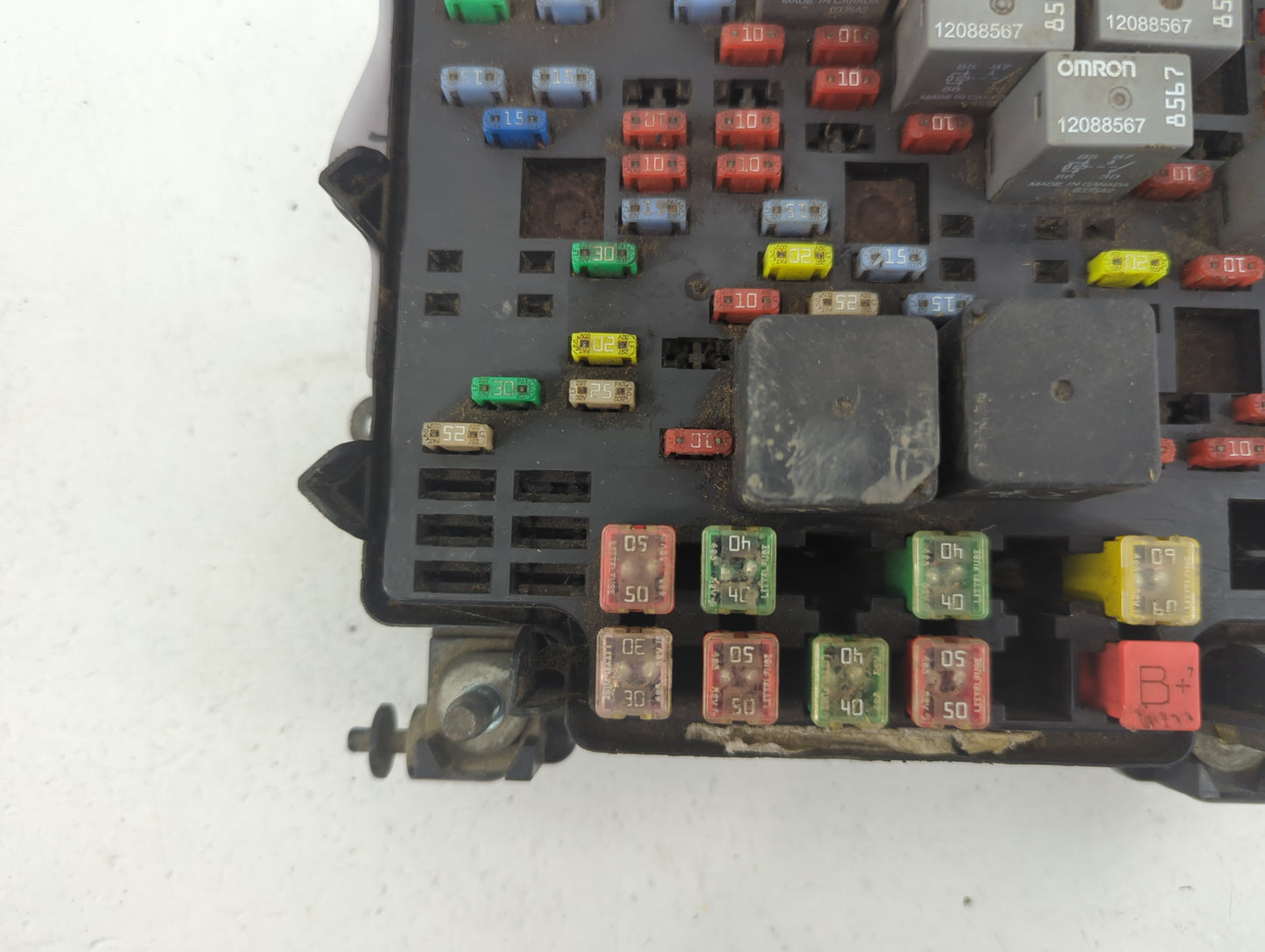 2003-2005 Chevrolet Silverado Fusebox Fuse Box Panel Relay Module P/N:15177120-01 Fits Fits 2003 2004 2005 2006 OEM Used Aut