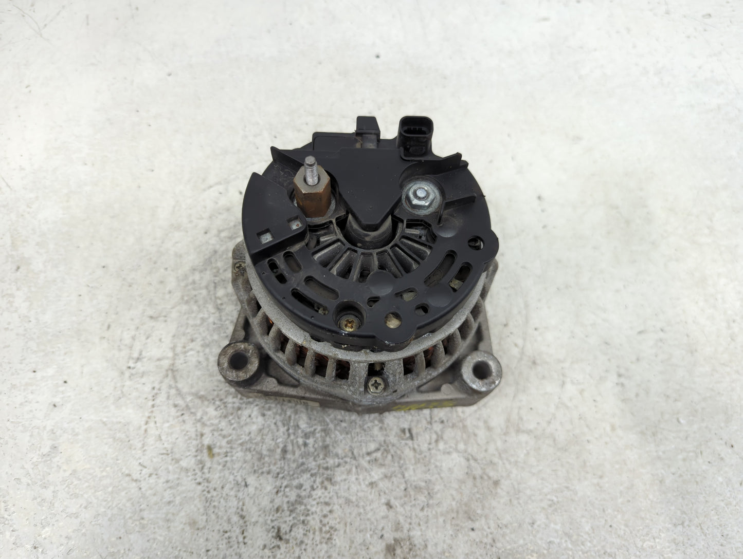 2002-2005 Chevrolet Silverado Alternator Replacement Generator Charging Assembly Engine OEM P/N:213-9193 Fits OEM Used Auto 