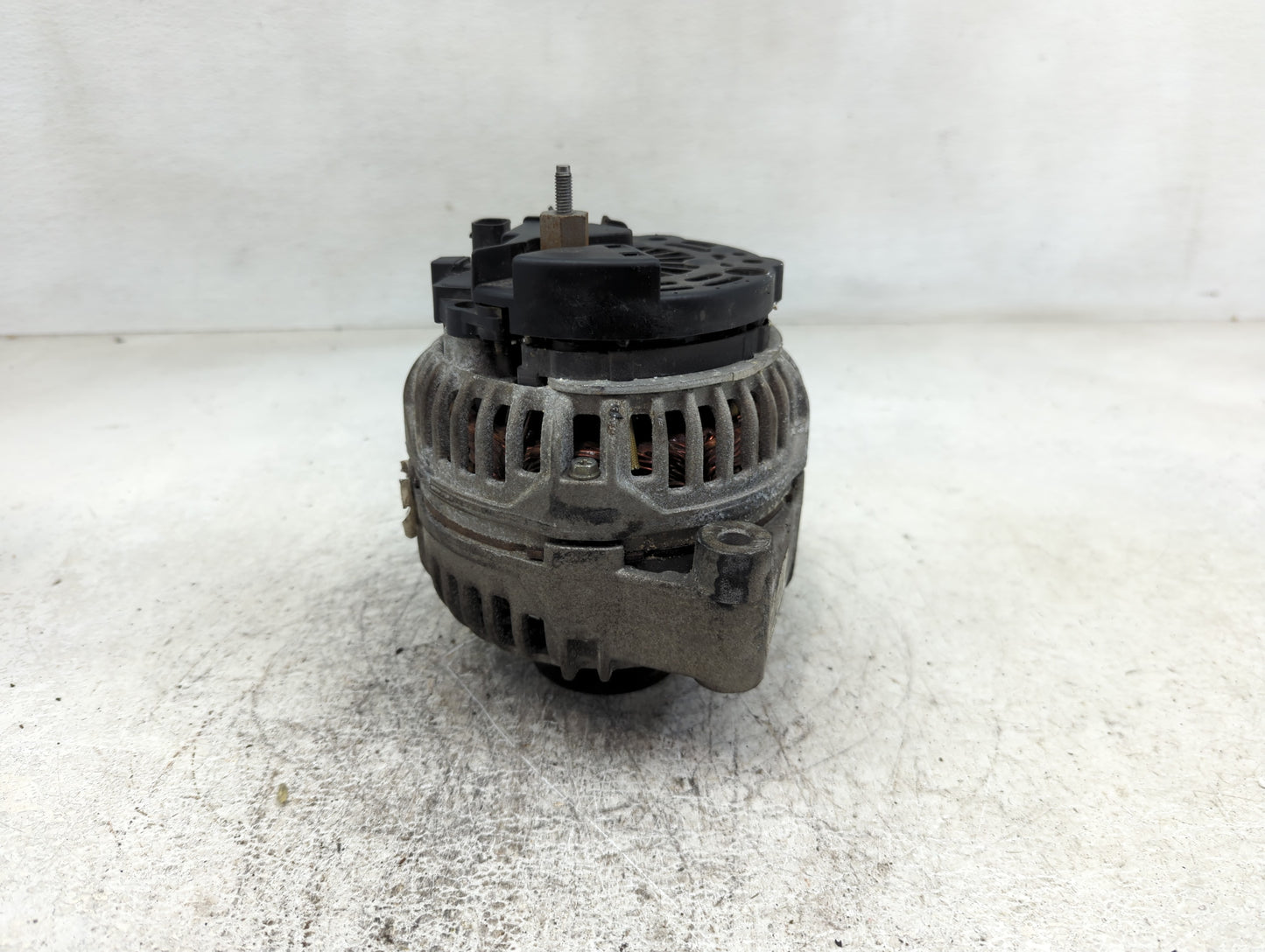 2002-2005 Chevrolet Silverado Alternator Replacement Generator Charging Assembly Engine OEM P/N:213-9193 Fits OEM Used Auto 