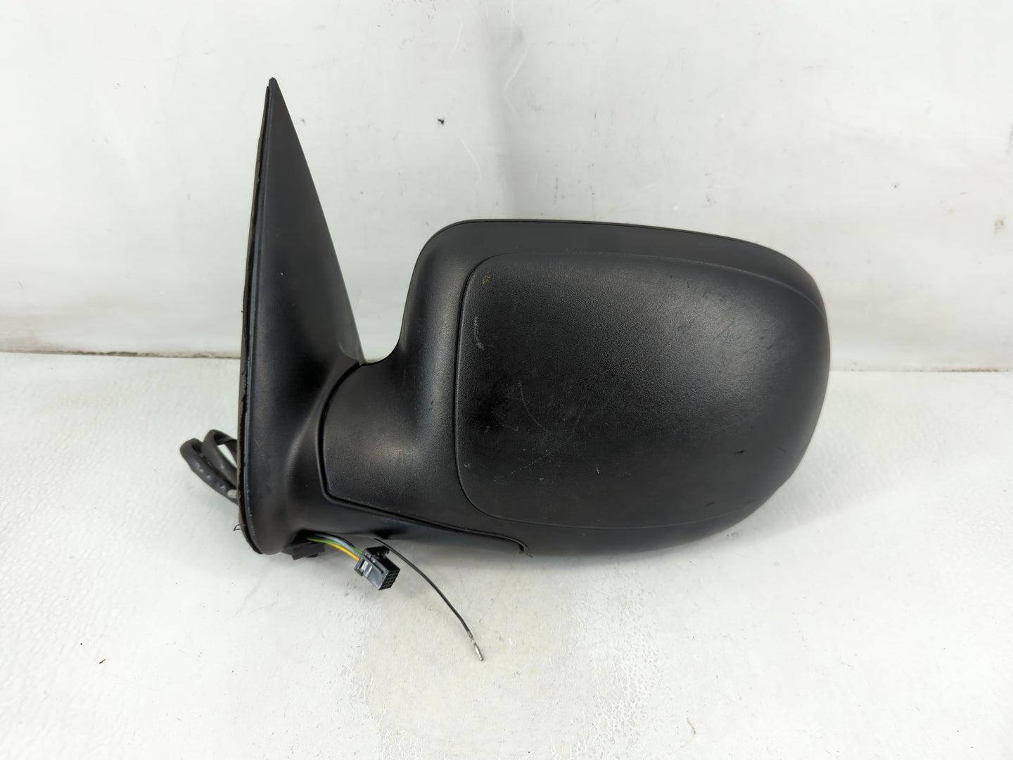 2003-2007 Chevrolet Silverado 1500 Driver Side View Mirror - Left Door Mirror OEM Used - Oemusedautoparts1.com