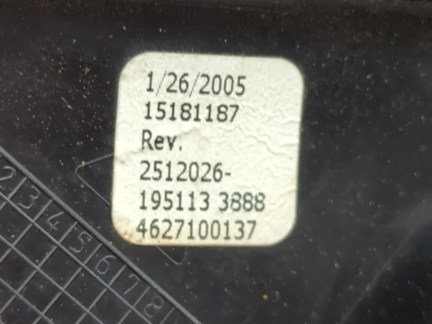 2003-2007 Chevrolet Silverado 1500 Driver Side View Mirror - Left Door Mirror OEM Used - Oemusedautoparts1.com