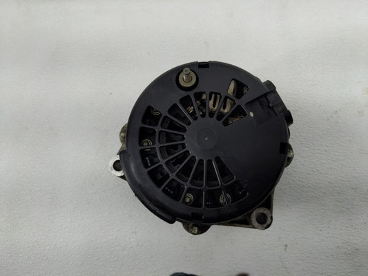 2002-2005 Chevrolet Silverado 1500 Alternator Replacement Generator Charging Assembly Engine OEM P/N:45755616 Fits OEM Used Auto Parts
