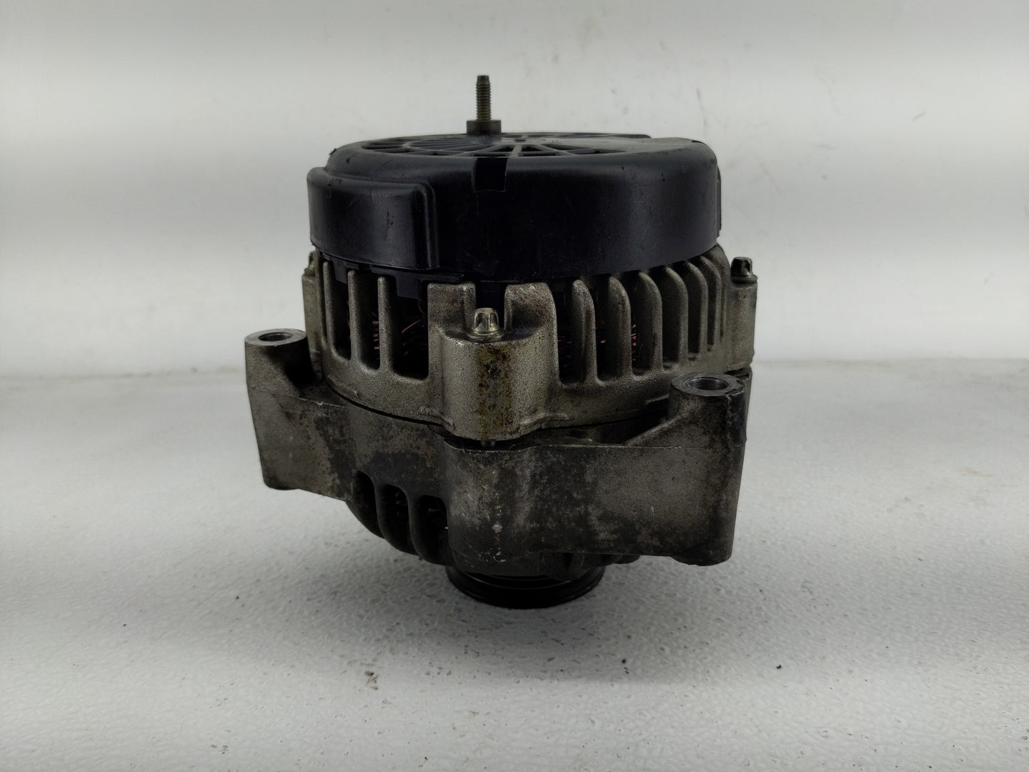 2002-2005 Chevrolet Silverado 1500 Alternator Replacement Generator Charging Assembly Engine OEM P/N:45755616 Fits OEM Used 